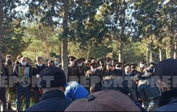 Vətən müharibəsində şəhid olan əsgər Sumqayıtda dəfn edildi - FOTO