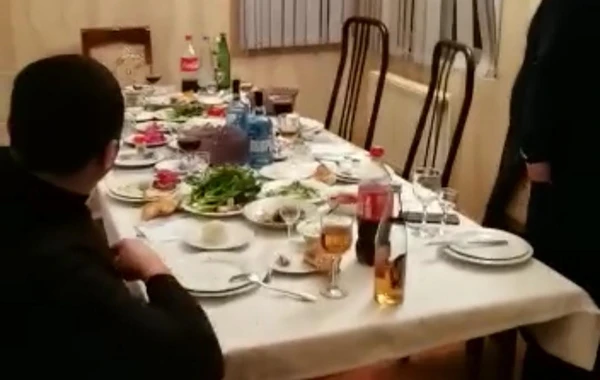 “Samux vadisi” kafesinin sahibi və müştəriləri cərimələndi - FOTO