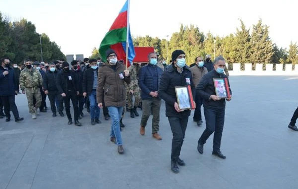 Şəhid kapitan Anar Heydərov Sumqayıtda torpağa tapşırılıb - FOTO