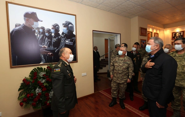 Hulusi Akar: “Azərbaycanlı qardaşlarımızın haqqını müdafiə edəcəyik” - FOTO