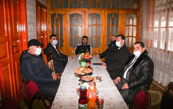 Mirhəsən Seyidov şəhid ailələri və yaralanmış hərbiçilərlə görüşüb - FOTO