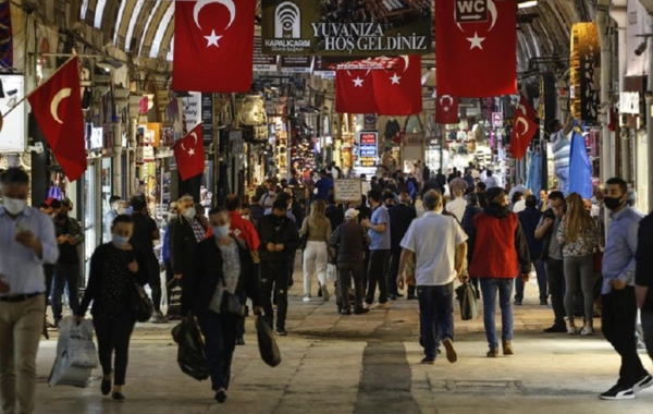 Türkiyədə komendant saatı qüvvəyə minib