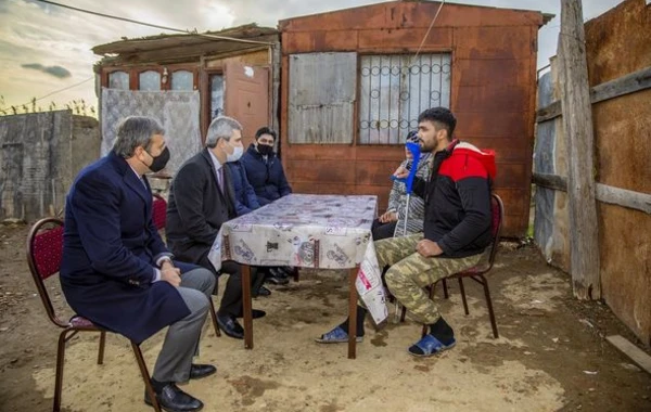 Nazirlik daha bir qazinin ailəsini mənzillə təmin etdi - FOTO