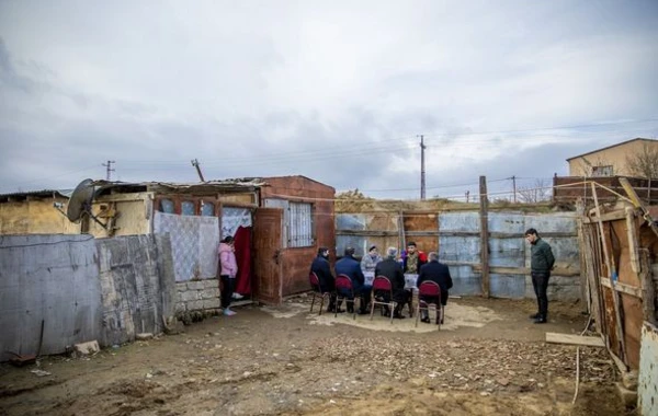Nazirlik daha bir qazinin ailəsini mənzillə təmin etdi - FOTO