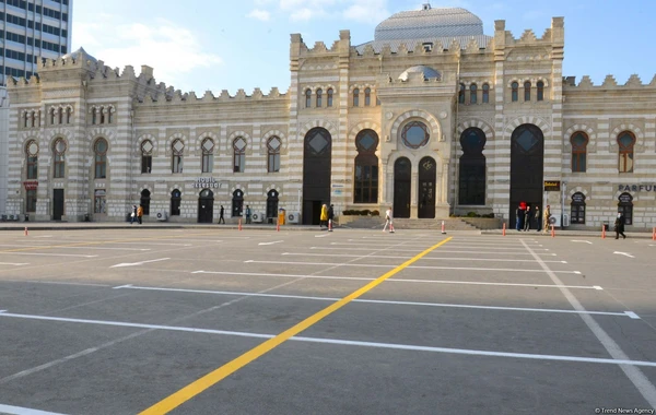 Bakının mərkəzində yeni pullu parkinq yaradılır - FOTO