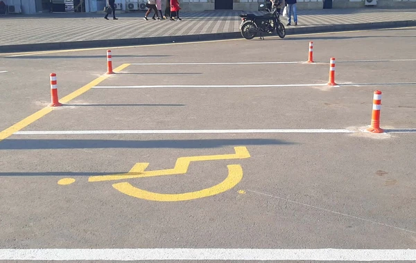 В центре Баку создана новая платная парковка - ФОТО