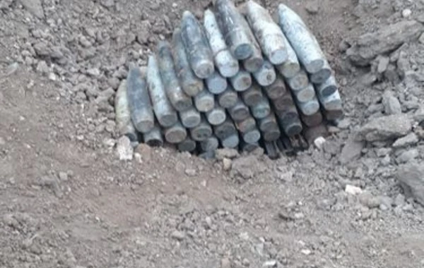 Cəbhəboyu rayonlarda partlamamış hərbi sursat, minalar aşkarlanıb - FOTO