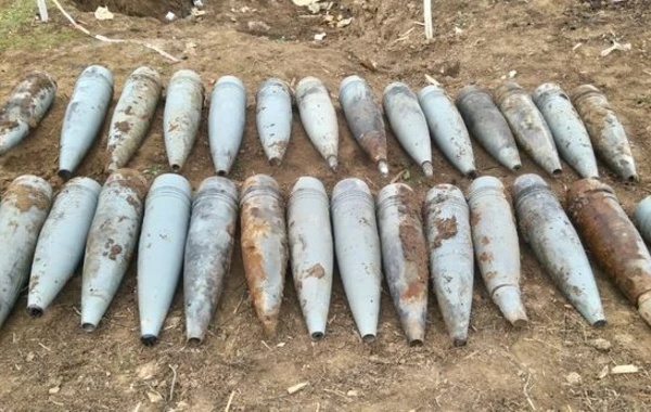 Cəbhəboyu rayonlarda partlamamış hərbi sursat, minalar aşkarlanıb - FOTO