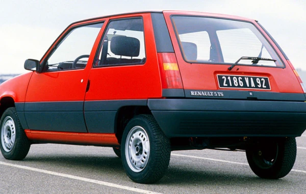 Renault возродит бестселлеры прошлого века - ФОТО