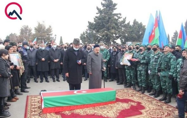 Dünən şəhid olan hərbçimiz dəfn edildi - FOTO
