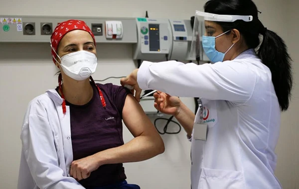 Koronavirus peyvəndi vurulandan sonra problem yarandıqda MÜTLƏQ BUNLARI ETMƏK LAZIMDIR - VİDEO