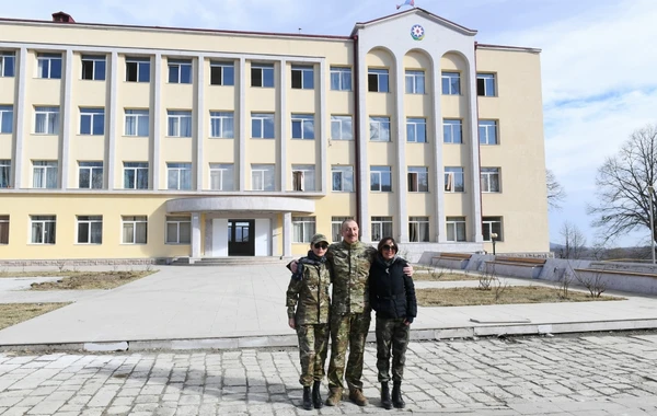 Ильхам Алиев заложил фундамент аэропорта в Физулинском районе - ВИДЕО