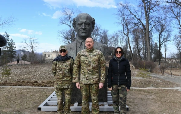Ильхам Алиев заложил фундамент аэропорта в Физулинском районе - ВИДЕО