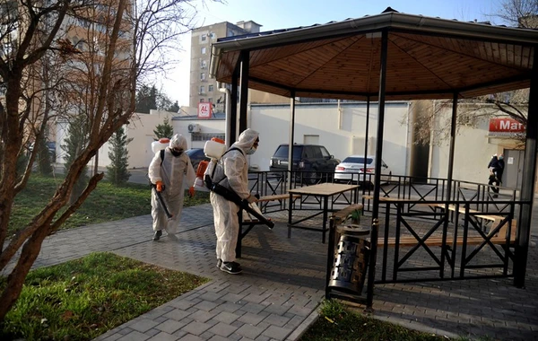Bakı küçələri dezinfeksiya edilir - FOTO