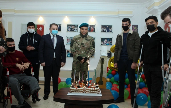 Sosial-psixoloji reabilitasiyaya cəlb olunan qazilərlə görüş olub - FOTO