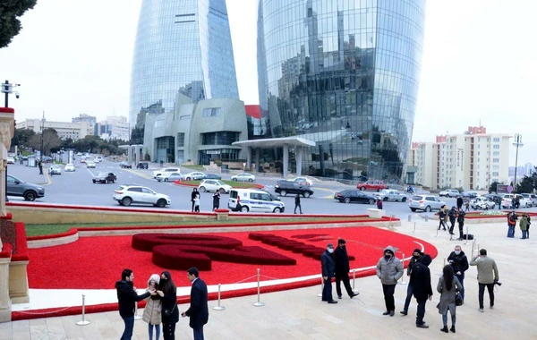 В Аллее шехидов идут последние подготовительные работы - ФОТО