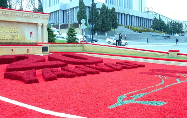 В Аллее шехидов идут последние подготовительные работы - ФОТО