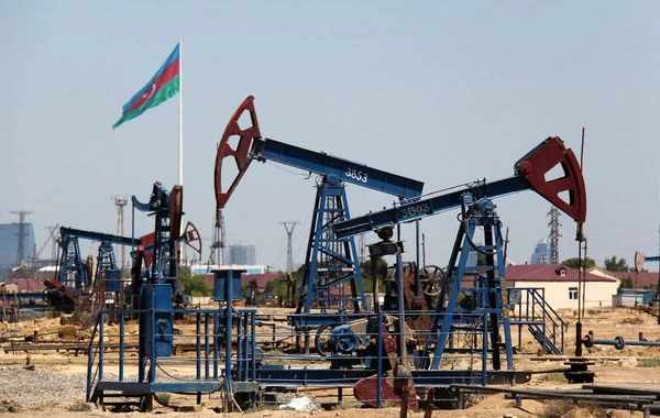 Azərbaycan neftinin qiyməti 56 dolları ötüb
