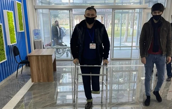 Sol ayağını itirmiş qaziyə yüksək texnologiyalı protez hazırlanır - FOTO