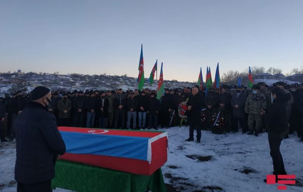 Azərbaycan Ordusunun minaya düşərək şəhid olan əsgəri Qusarda dəfn edilib