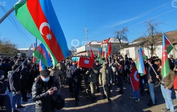 Daha bir şəhidimiz dəfn edildi - FOTO