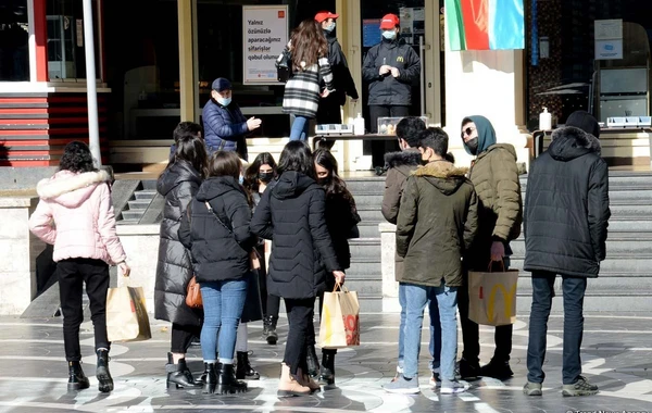 "Torqovı"nın bağlı qalan obyektləri - Bakını belə görməmişdiniz - FOTO