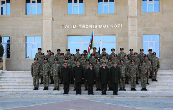 Naxçıvanda bir qrup hərbçiyə vaxtından əvvəl və növbəti hərbi rütbələr təqdim edilib - FOTO/VİDEO