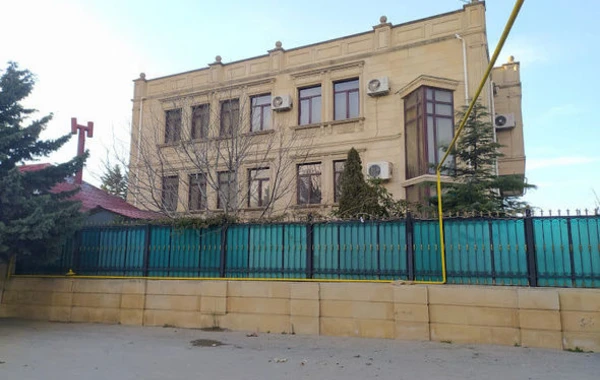 Bakıda əyləncə parkı uşaqlar üçün təhlükə saçır - FOTO