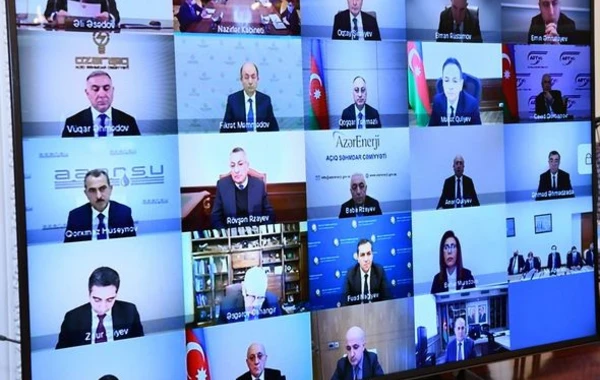 Baş nazirin sədrliyi ilə Nazirlər Kabinetinin müşavirəsi keçirildi - FOTO