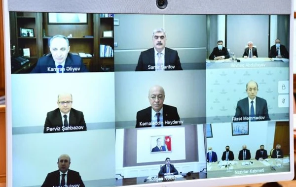 Baş nazirin rəhbərliyi ilə respublikanın qaz təsərrüfatındakı mövcud problemlər müzakirə olundu - FOTO