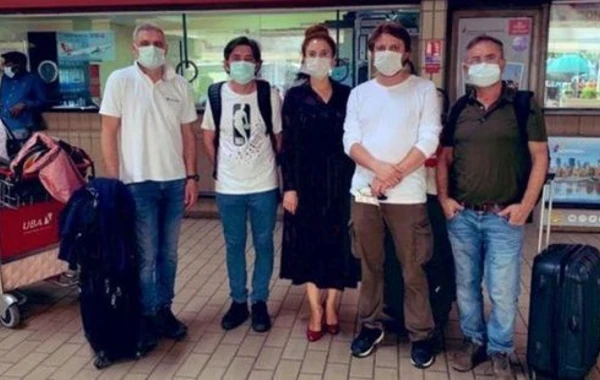 Girov götürülən Türkiyə gəmisində gizlənən üç dənizçi vətəninə gətirildi - FOTO