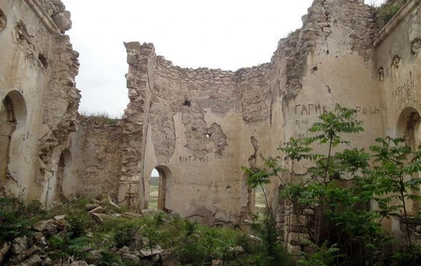 Ermənilər rus pravoslav kilsəsinin Qarabağdakı yeganə məbədini dağıdıb - FOTO/VİDEO