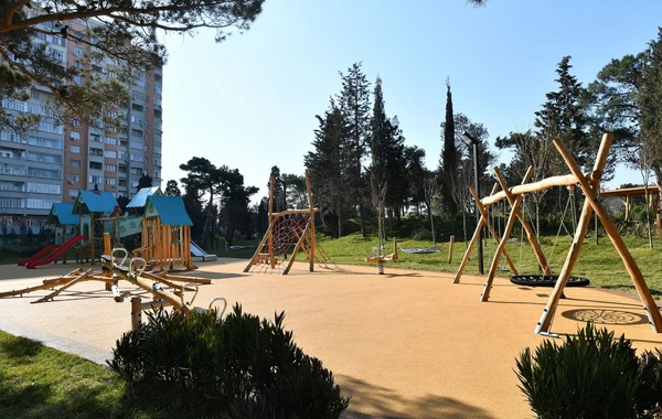 İlham Əliyev və Mehriban Əliyeva yeni parkın açılışında iştirak ediblər - FOTO - VİDEO