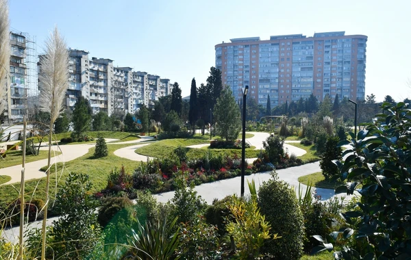 İlham Əliyev və Mehriban Əliyeva yeni parkın açılışında iştirak ediblər - FOTO - VİDEO