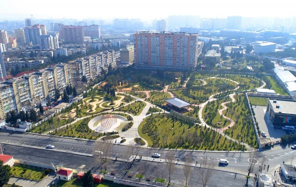 İlham Əliyev və Mehriban Əliyeva yeni parkın açılışında iştirak ediblər - FOTO - VİDEO