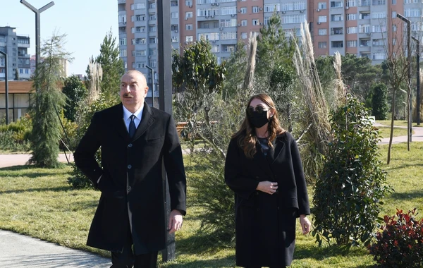 Ильхам Алиев и Мехрибан Алиева приняли участие в открытии нового парка - ФОТО