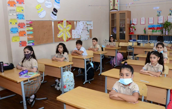 Bakıda 1 106 valideyn övladının məktəbə getməsindən imtina edib