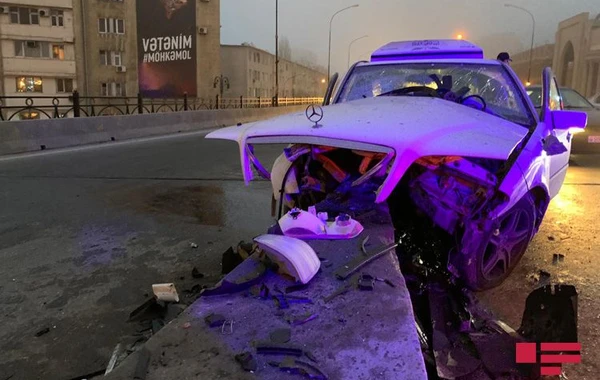 Bakıda sükan arxasında yuxulayan sürücü dəhşətli qəzaya səbəb oldu - FOTO