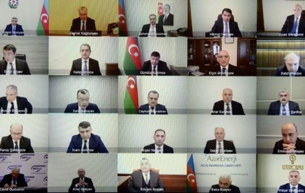 PA rəhbəri iclas keçirdi - FOTO