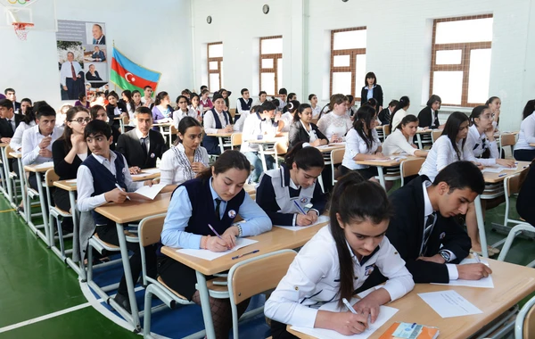 Bu ildən tədris digər dillərdə olan siniflərdə "Azərbaycan tarixi" Azərbaycan dilində tədris ediləcək