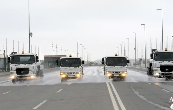Bulvara gəzintiyə çıxan sakinlərə ÇAĞIRIŞ - FOTO