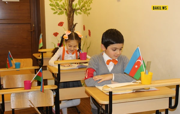 Bakı məktəblərində dərs necə təşkil edilir? - FOTOREPORTAJ
