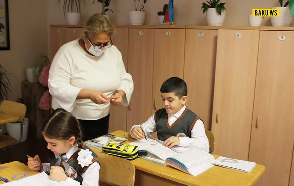 Bakı məktəblərində dərs necə təşkil edilir? - FOTOREPORTAJ