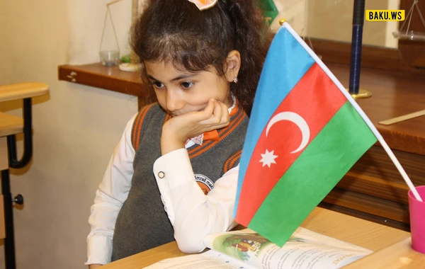 Bakı məktəblərində dərs necə təşkil edilir? - FOTOREPORTAJ