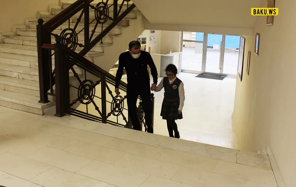 Bakı məktəblərində dərs necə təşkil edilir? - FOTOREPORTAJ
