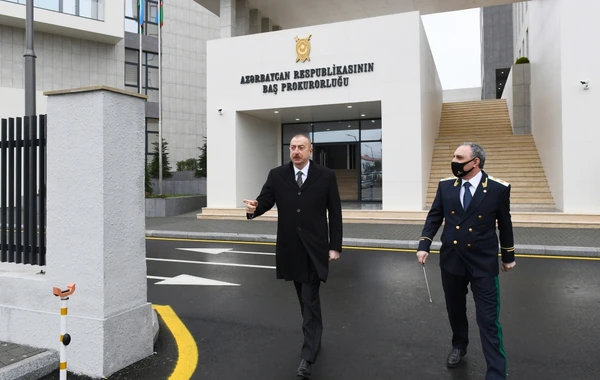 Prezident Baş Prokurorluğun yeni inzibati bina kompleksinin açılışında iştirak edib - VİDEO - YENİLƏNİB