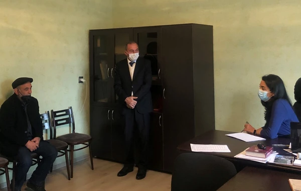 Ombudsman şəhid və qazi ailələri ilə görüşüb