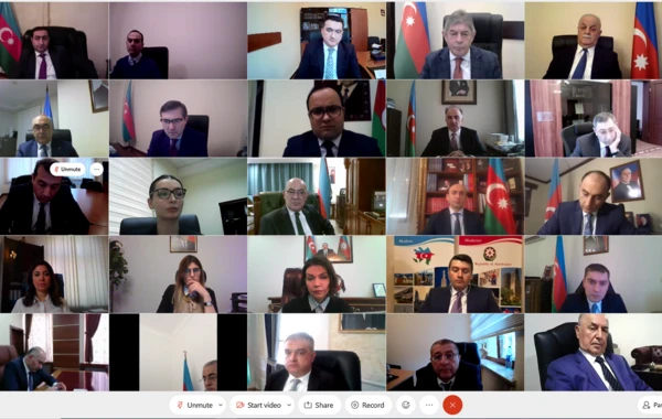 XİN rəhbərliyi ilə diplomatik nümayəndəliklərimiz arasında müşavirə keçirilib