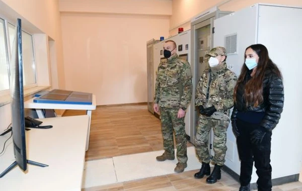 Президент и Первый вице-президент приняли участие в открытии Гюлябирдской ГЭС - ФОТО