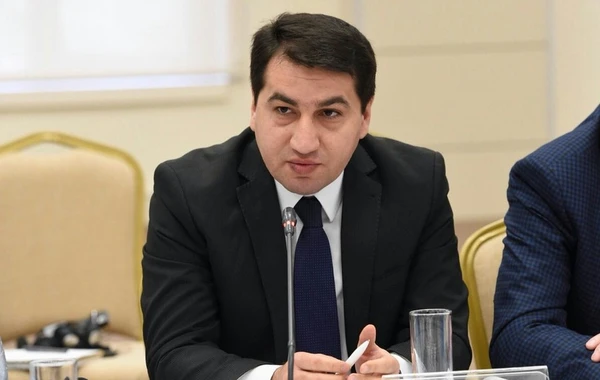 Hikmət Hacıyev: "Azərbaycan peyvəndin bərabər bölüşdürülməsinin tərəfdarıdır"